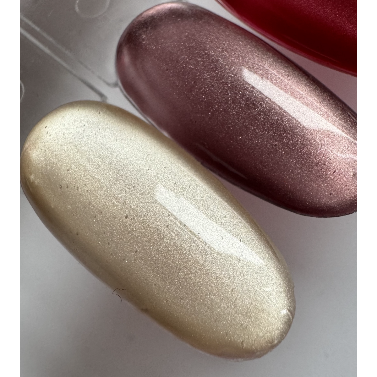 Ritzy gelinis lakas ROYAL SILK cat eye 32