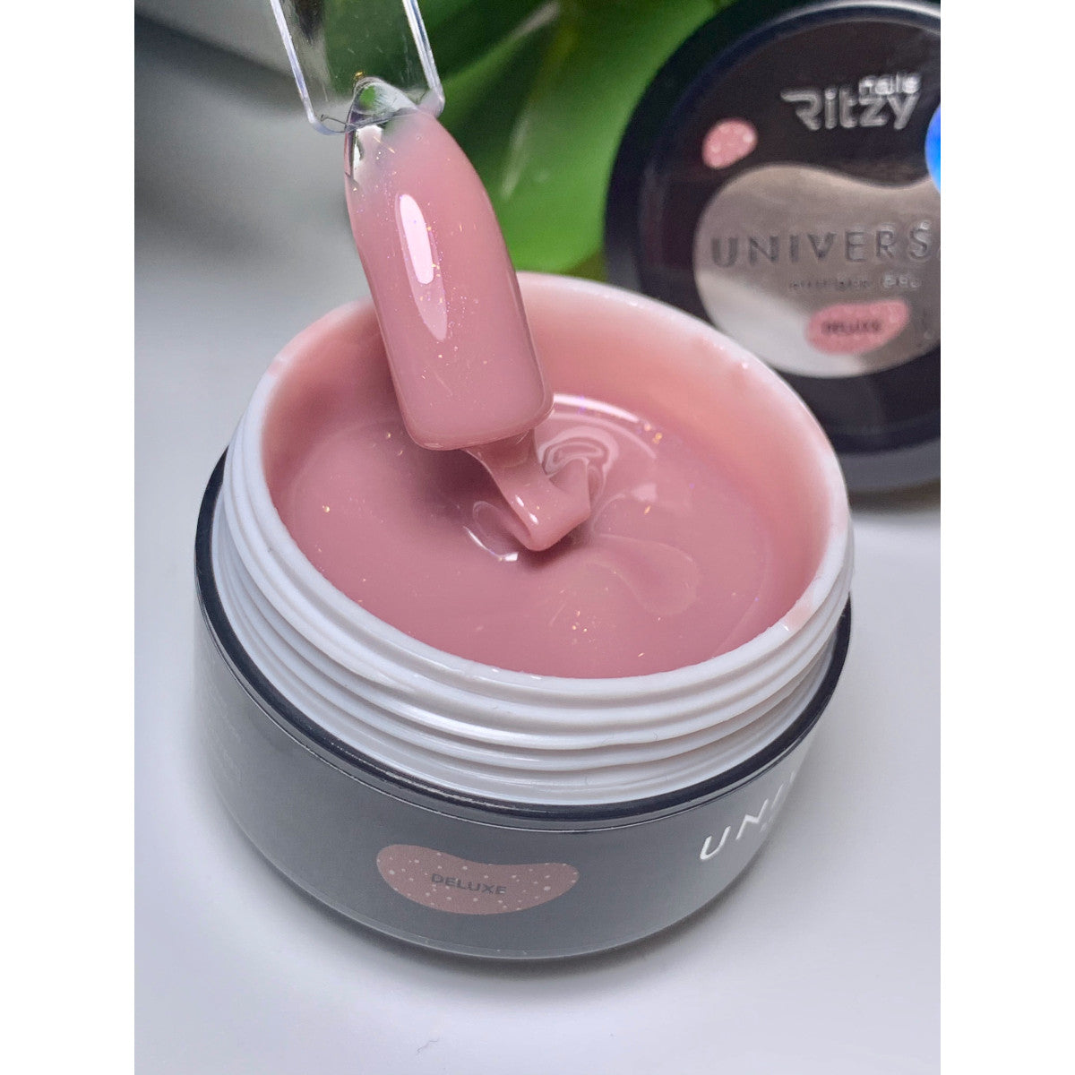Ritzy Nails Universal statybinis gelis ''Deluxe'' 15ml