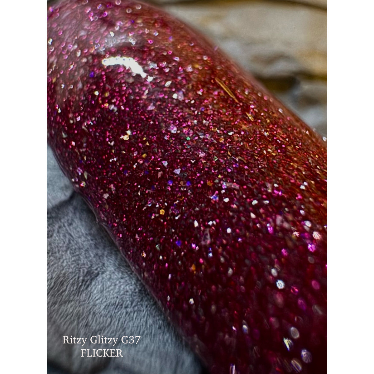 Reflektinis gelinis lakas Glitzy "Flicker" 9ml