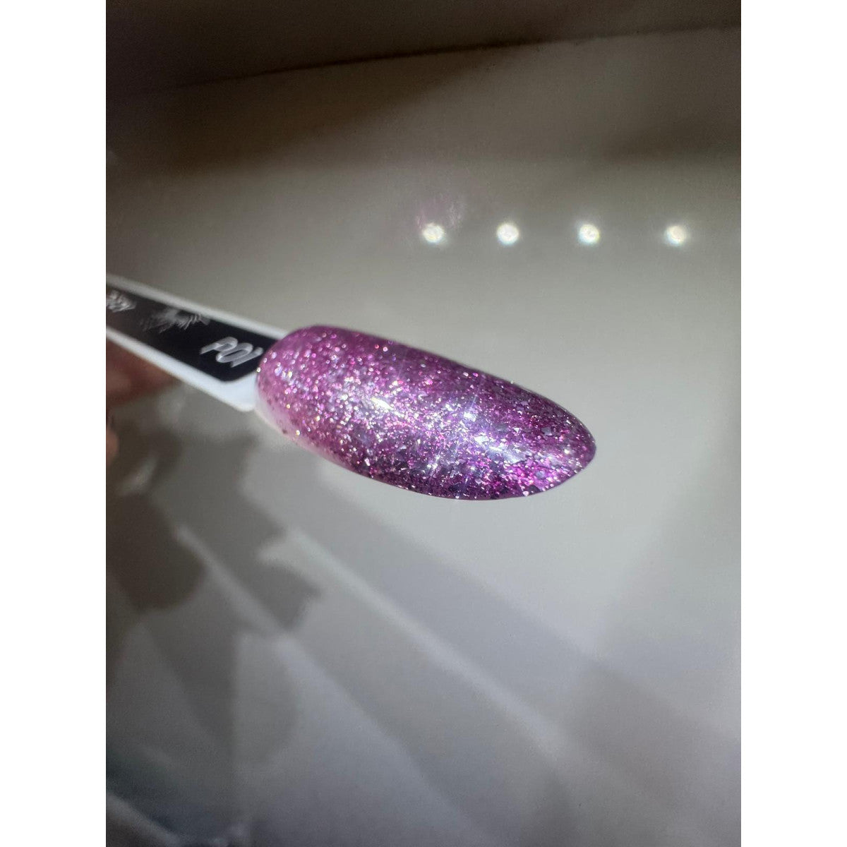 Ritzy nails PLATINUM P01
