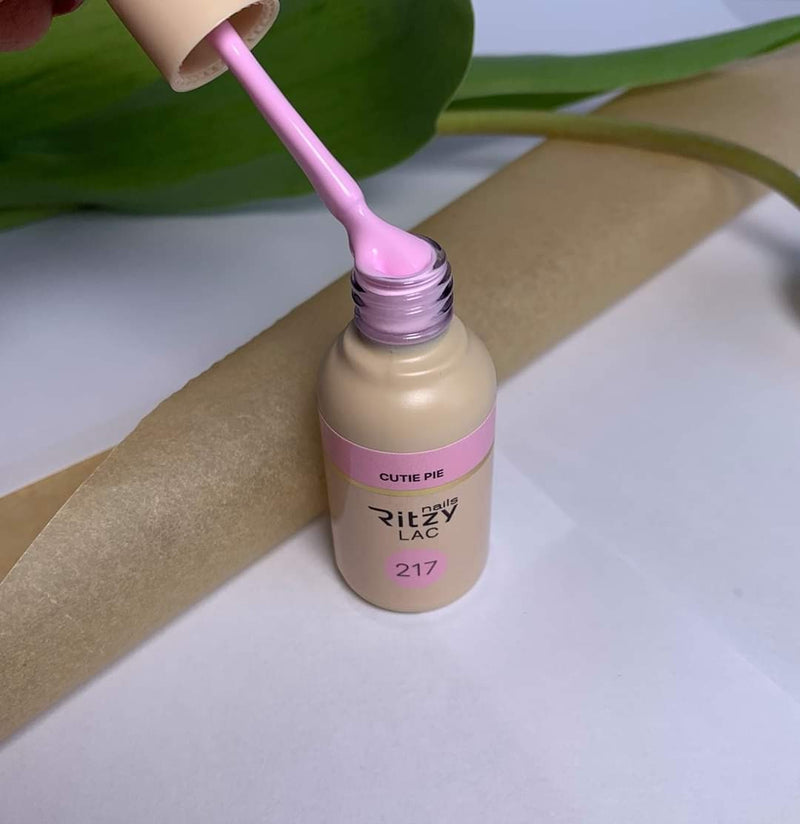 Ritzy gelinis lakas "Cutie pie"  9ml